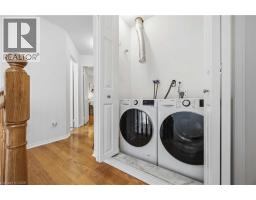137 STOKELY Crescent - 33