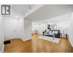 137 STOKELY Crescent - 40