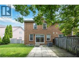 137 STOKELY Crescent - 45