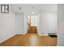 137 STOKELY Crescent - 9