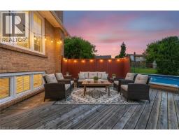 37 BLACKTHORN Lane - 30
