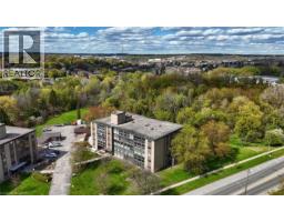 400 CHAMPLAIN Boulevard UnitNo. 404 - 4