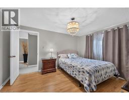 3 RIDGEMOUNT Drive - 37