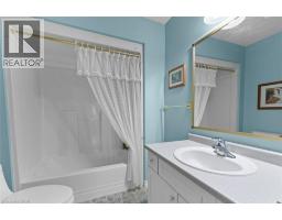 9 KINSMAN Court - 27