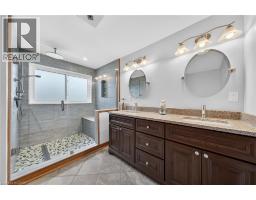 6 REGAL Drive - 28