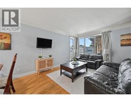 56 EVERTON Place - 4
