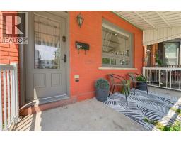 197 MARY Street - 1