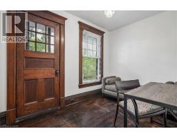 33 SAINT CLAIR Avenue - 24