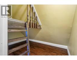 33 SAINT CLAIR Avenue - 29