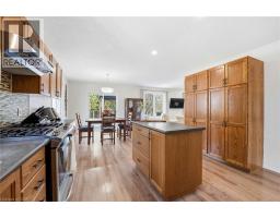 765 REID Crescent - 8