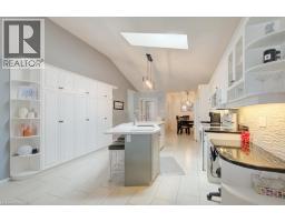 330 LAKE LOUISE Boulevard - 14