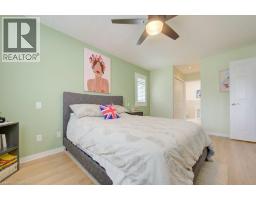 330 LAKE LOUISE Boulevard - 21