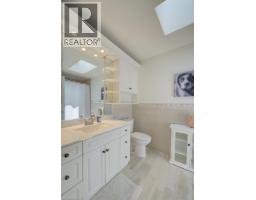 330 LAKE LOUISE Boulevard - 25