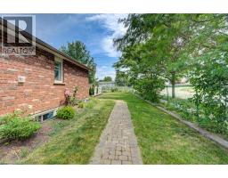 330 LAKE LOUISE Boulevard - 44