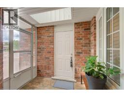 330 LAKE LOUISE Boulevard - 6