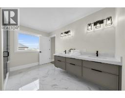92 CRADDOCK Boulevard - 38