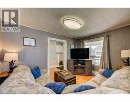 127 BOND Street - 11