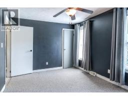 12 NEW Street - 18