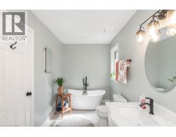 26 MAPLEWOOD Court - 33