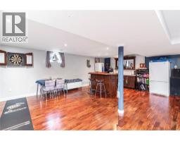 26 MAPLEWOOD Court - 40