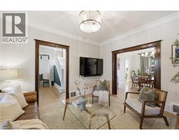 70 GAGE Avenue S - 10
