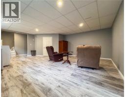 652 SALISBURY Avenue - 18