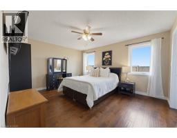 200 KROTZ Street W - 13
