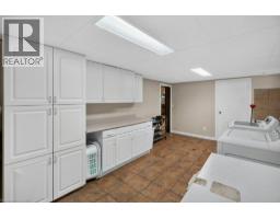 100 ALDERSON Drive - 40