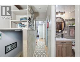 182 CAVELL Avenue - 18