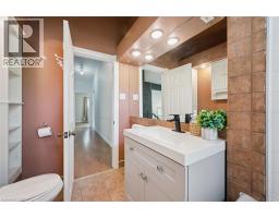 490 GARAFRAXA Street E - 34