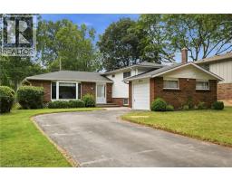 504 KENMARR Crescent - 1