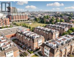 760 LAWRENCE Avenue UnitNo. 76 - 35