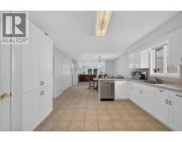 95 TOVELL Drive - 11