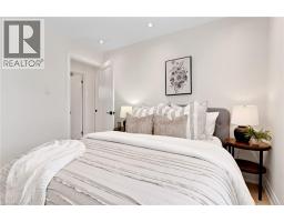 62 GLENVALLEY Drive - 40