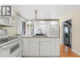 18 PROVINCE Street N - 9