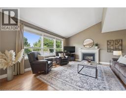 37 MUNROE Crescent - 10
