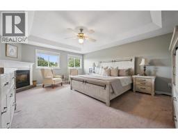 37 MUNROE Crescent - 20