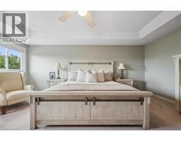37 MUNROE Crescent - 22