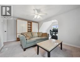 37 MUNROE Crescent - 29