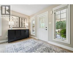 37 MUNROE Crescent - 4