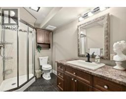 73 MARGERY Avenue - 31