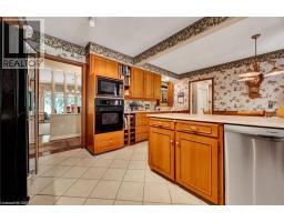 61 HUNTLEY Crescent - 12