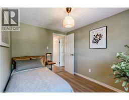 148 ST ANDREWS Drive - 18