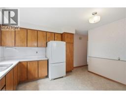6 CAPRICE Court - 12