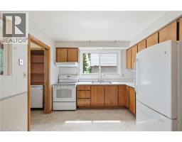 6 CAPRICE Court - 14