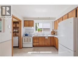 6 CAPRICE Court - 15