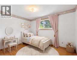 6 CAPRICE Court - 23