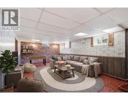 6 CAPRICE Court - 31