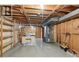 6 CAPRICE Court - 40