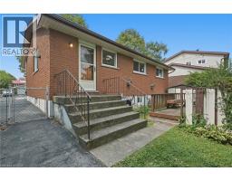 6 CAPRICE Court - 41